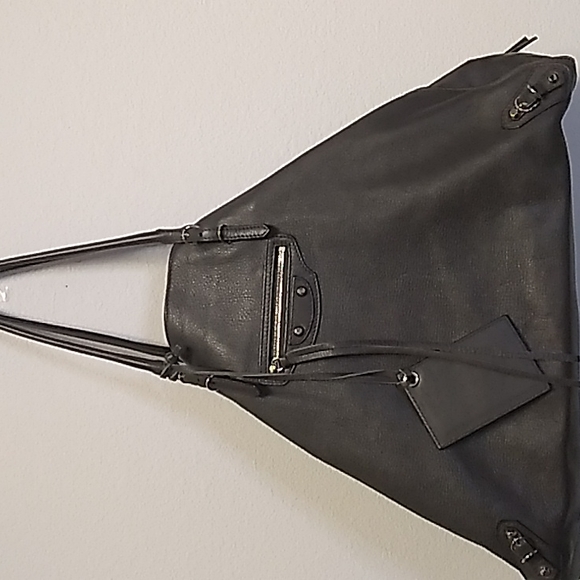 Authentic BALENCIAGA Papier A6 zip around tote in dark gray with mirror. - Picture 12 of 16